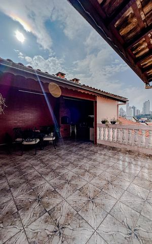 Casa à venda com 180m², 3 quartos e 3 vagasÁrea externa