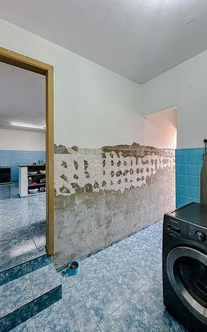 Casa à venda com 180m², 3 quartos e 3 vagasÁrea de Serviço