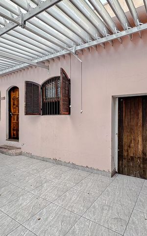 Casa à venda com 180m², 3 quartos e 3 vagasGaragem