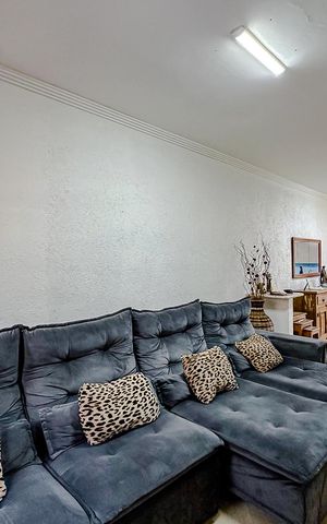 Casa à venda com 180m², 3 quartos e 3 vagasSala