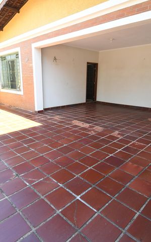 Casa para alugar com 244m², 3 quartos e 4 vagasGaragem