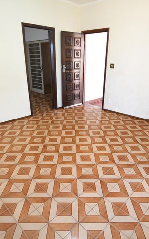 Casa para alugar com 244m², 3 quartos e 4 vagasSala