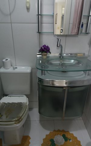 Apartamento à venda com 200m², 2 quartos e sem vagaQuarto 2 - Banheiro