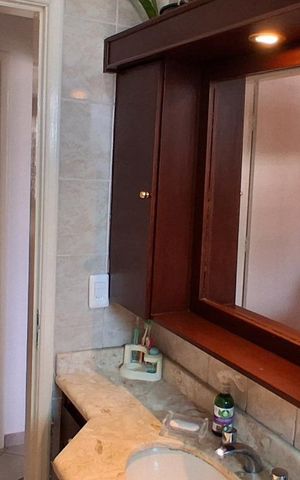 Apartamento à venda com 56m², 2 quartos e 1 vaga Apartamento à venda com 56m², 2 quartos e 1 vagaBanheiro
