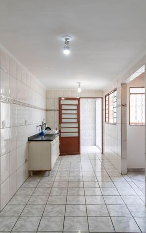 Casa à venda com 272m², 3 quartos e 2 vagas Casa à venda com 272m², 3 quartos e 2 vagasCozinha