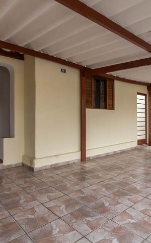 Casa à venda com 272m², 3 quartos e 2 vagas Casa à venda com 272m², 3 quartos e 2 vagasÁrea comum