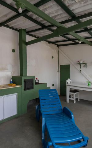 Casa à venda com 272m², 3 quartos e 2 vagas Casa à venda com 272m², 3 quartos e 2 vagasÁrea comum