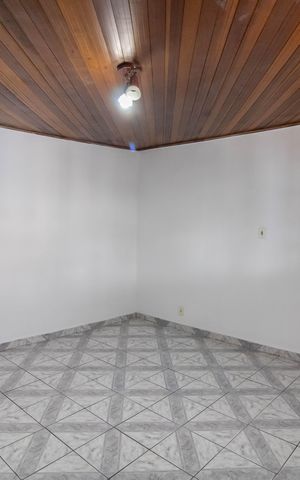 Casa à venda com 272m², 3 quartos e 2 vagas Casa à venda com 272m², 3 quartos e 2 vagasQuarto 1