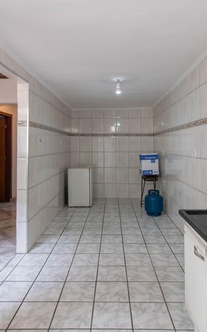 Casa à venda com 272m², 3 quartos e 2 vagas Casa à venda com 272m², 3 quartos e 2 vagasCozinha