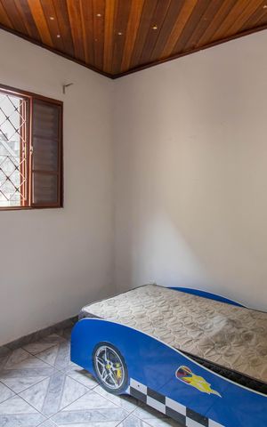 Casa à venda com 272m², 3 quartos e 2 vagas Casa à venda com 272m², 3 quartos e 2 vagasQuarto 2