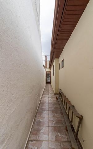 Casa à venda com 272m², 3 quartos e 2 vagas Casa à venda com 272m², 3 quartos e 2 vagasÁrea comum
