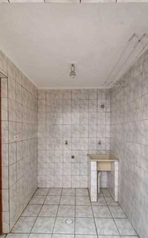 Casa à venda com 272m², 3 quartos e 2 vagas Casa à venda com 272m², 3 quartos e 2 vagasArea de Serviço