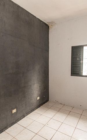 Casa à venda com 480m², 5 quartos e 2 vagas Casa à venda com 480m², 5 quartos e 2 vagasQuarto 1