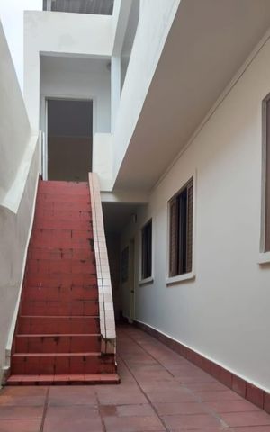 Casa à venda com 216m², 5 quartos e 3 vagas Casa à venda com 216m², 5 quartos e 3 vagasÁrea Externa