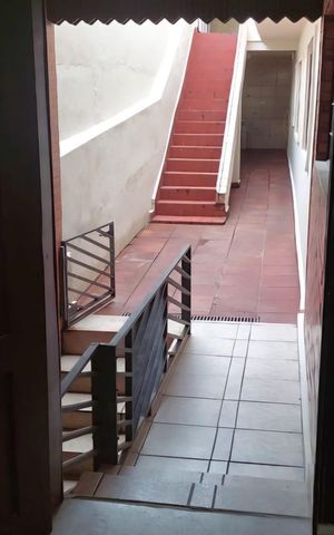 Casa à venda com 216m², 5 quartos e 3 vagas Casa à venda com 216m², 5 quartos e 3 vagasÁrea Externa