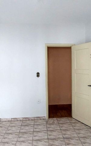 Casa à venda com 216m², 5 quartos e 3 vagas Casa à venda com 216m², 5 quartos e 3 vagasQuarto 1