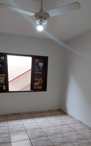 Casa à venda com 216m², 5 quartos e 3 vagas Casa à venda com 216m², 5 quartos e 3 vagasQuarto 1