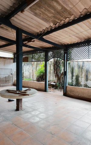 Casa à venda com 275m², 2 quartos e 2 vagas Casa à venda com 275m², 2 quartos e 2 vagasÁrea de lazer