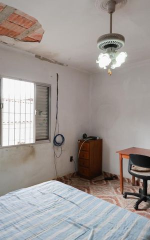 Casa à venda com 275m², 2 quartos e 2 vagas Casa à venda com 275m², 2 quartos e 2 vagasQuarto