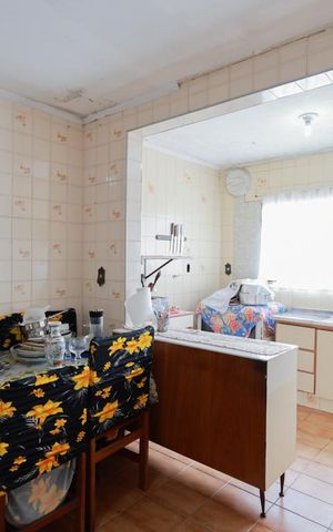 Casa à venda com 275m², 2 quartos e 2 vagas Casa à venda com 275m², 2 quartos e 2 vagasCozinha