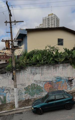 Casa à venda com 275m², 2 quartos e 2 vagas Casa à venda com 275m², 2 quartos e 2 vagasVista do terraço