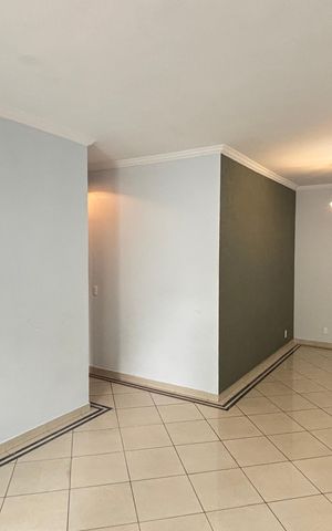 Apartamento para alugar com 105m², 3 quartos e 2 vagas Apartamento para alugar com 105m², 3 quartos e 2 vagasSala
