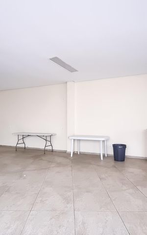 Apartamento à venda com 55m², 2 quartos e 1 vaga Apartamento à venda com 55m², 2 quartos e 1 vagaÁrea comum - Salão de festas