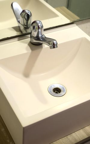 Apartamento à venda com 55m², 2 quartos e 1 vaga Apartamento à venda com 55m², 2 quartos e 1 vagaBanheiro