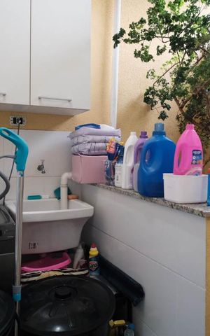 Casa de condomínio à venda com 137m², 3 quartos e 2 vagasÁrea de Serviço