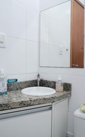 Casa de condomínio à venda com 137m², 3 quartos e 2 vagasBanheiro da Suíte