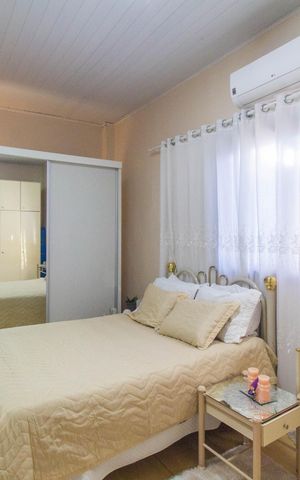 Casa à venda com 150m², 4 quartos e 1 vaga Casa à venda com 150m², 4 quartos e 1 vagaSuíte 1