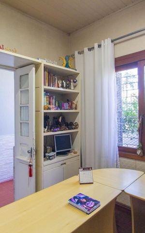 Casa à venda com 150m², 4 quartos e 1 vaga Casa à venda com 150m², 4 quartos e 1 vagaQuarto 1