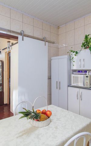 Casa à venda com 150m², 4 quartos e 1 vaga Casa à venda com 150m², 4 quartos e 1 vagaCozinha