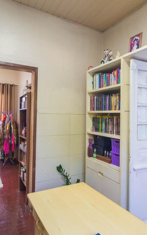 Casa à venda com 150m², 4 quartos e 1 vaga Casa à venda com 150m², 4 quartos e 1 vagaQuarto 1