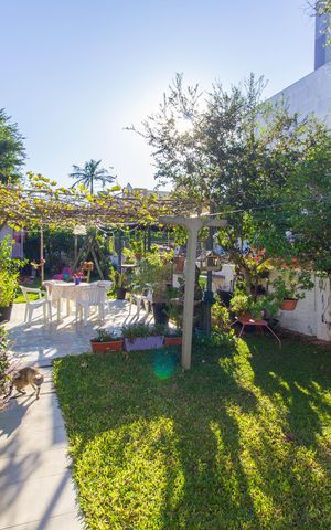 Casa à venda com 150m², 4 quartos e 1 vaga Casa à venda com 150m², 4 quartos e 1 vagaQuintal