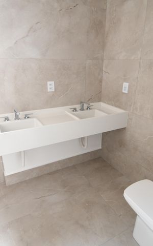 Apartamento à venda com 171m², 3 quartos e 3 vagasBanheiro /Suíte 1