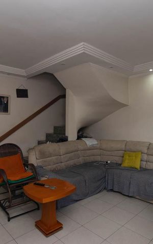 Casa de condomínio à venda com 145m², 3 quartos e 1 vaga Casa de condomínio à venda com 145m², 3 quartos e 1 vagaSala