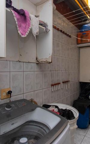 Casa de condomínio à venda com 145m², 3 quartos e 1 vaga Casa de condomínio à venda com 145m², 3 quartos e 1 vagaÁrea de Serviço