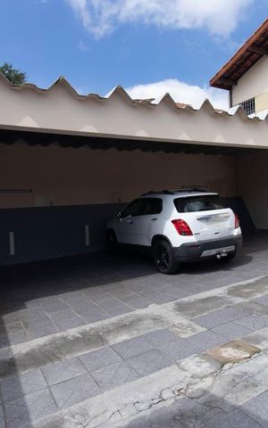 Casa de condomínio à venda com 145m², 3 quartos e 1 vaga Casa de condomínio à venda com 145m², 3 quartos e 1 vagaGaragem