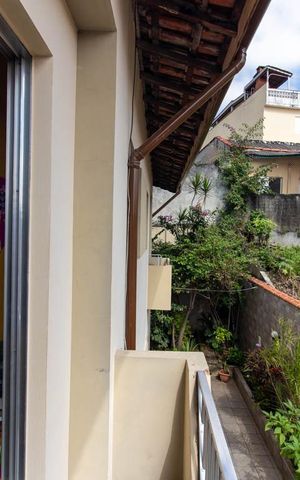Casa de condomínio à venda com 145m², 3 quartos e 1 vaga Casa de condomínio à venda com 145m², 3 quartos e 1 vagaSacada Quarto 1