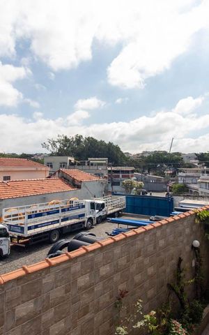 Casa de condomínio à venda com 145m², 3 quartos e 1 vaga Casa de condomínio à venda com 145m², 3 quartos e 1 vagaSacada Quarto 1