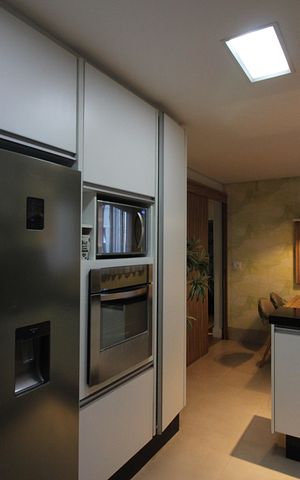 Apartamento à venda com 242m², 5 quartos e 3 vagasCopa e Cozinha