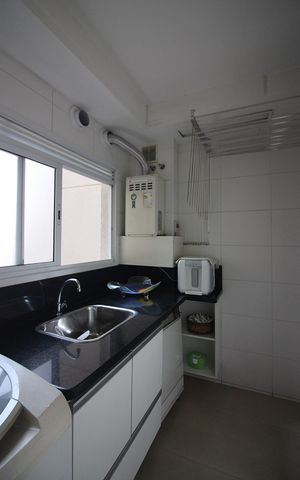 Apartamento à venda com 242m², 5 quartos e 3 vagasÁrea de Serviço