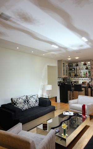 Apartamento à venda com 242m², 5 quartos e 3 vagasSala