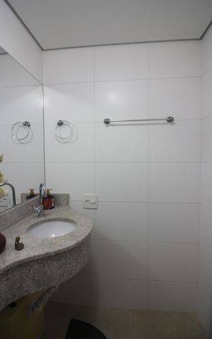 Apartamento à venda com 242m², 5 quartos e 3 vagasSuíte 5 Banheiro