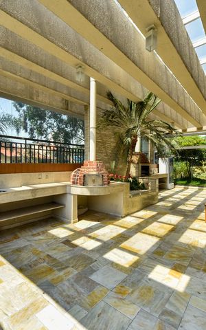 Apartamento à venda com 242m², 5 quartos e 3 vagas Apartamento à venda com 242m², 5 quartos e 3 vagasÁrea comum