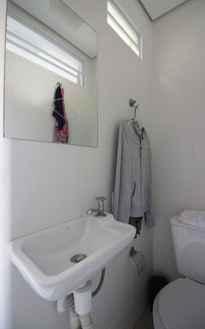 Apartamento à venda com 242m², 5 quartos e 3 vagasBanheiro de serviço