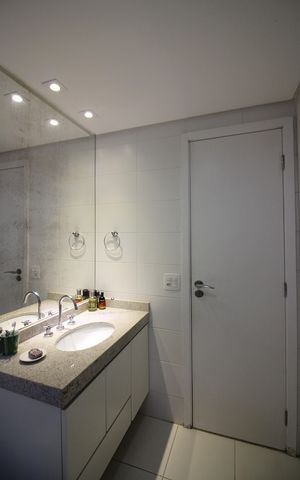 Apartamento à venda com 242m², 5 quartos e 3 vagasSuíte 4 Banheiro