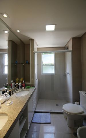 Apartamento à venda com 242m², 5 quartos e 3 vagasSuíte 1 Banheiro