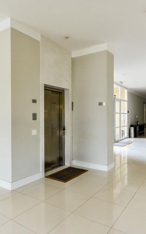 Apartamento à venda com 242m², 5 quartos e 3 vagas Apartamento à venda com 242m², 5 quartos e 3 vagasÁrea comum